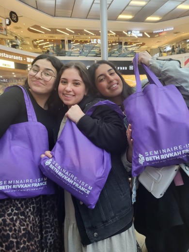 WhatsApp Image 2023-03-09 at 16.43.19